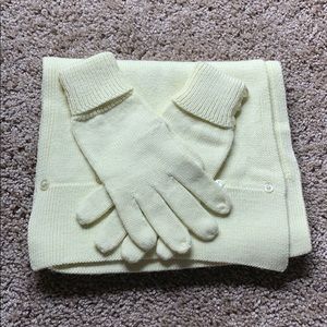 Scarf & glove set